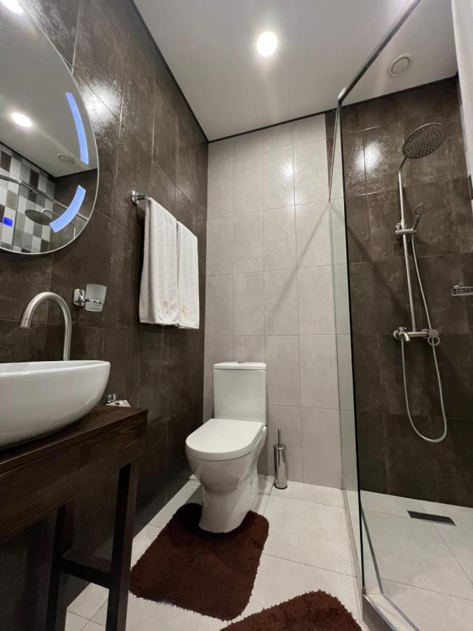 Hotel Fleur Yerevan Ngoại thất bức ảnh