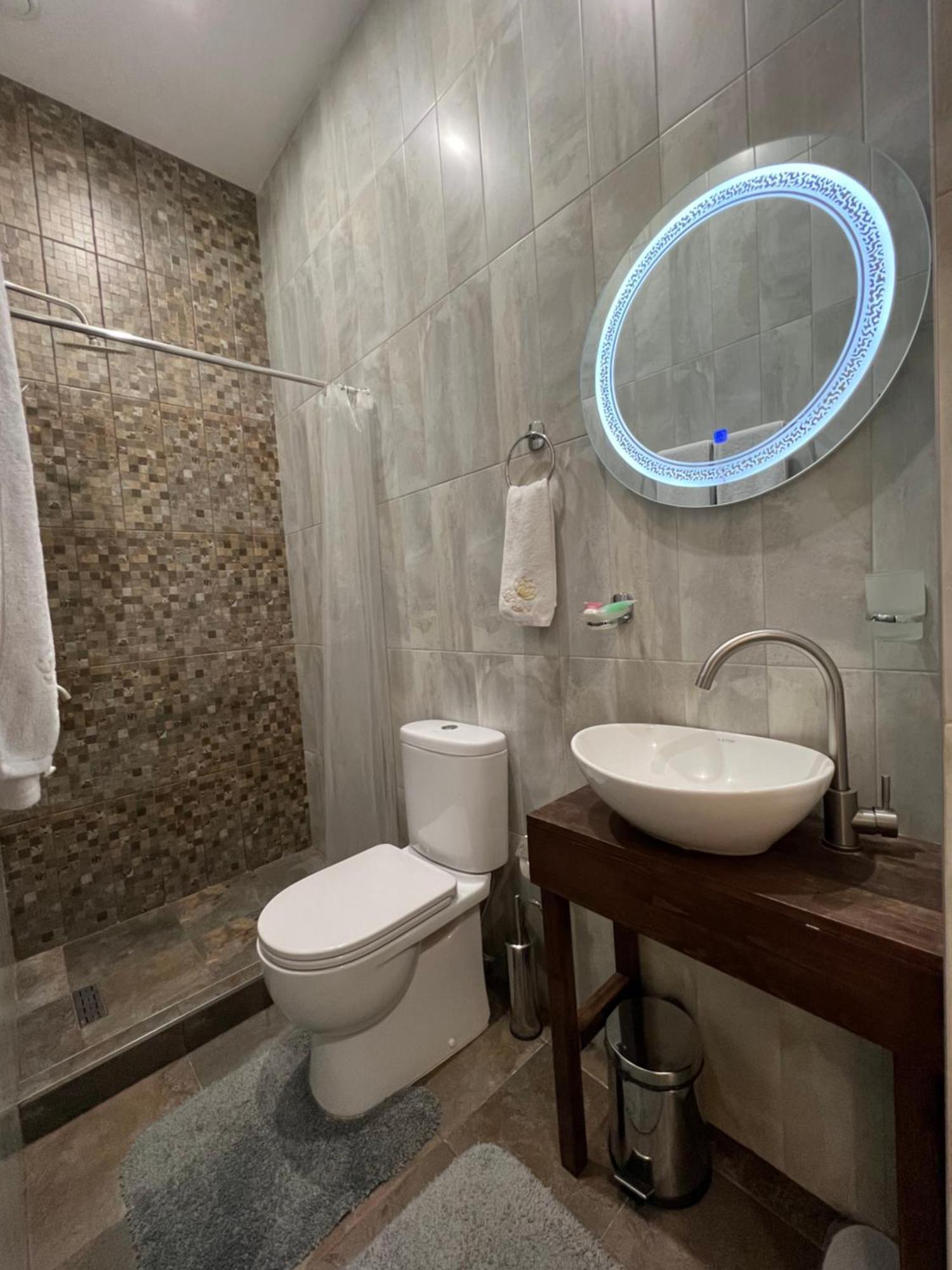 Hotel Fleur Yerevan Ngoại thất bức ảnh